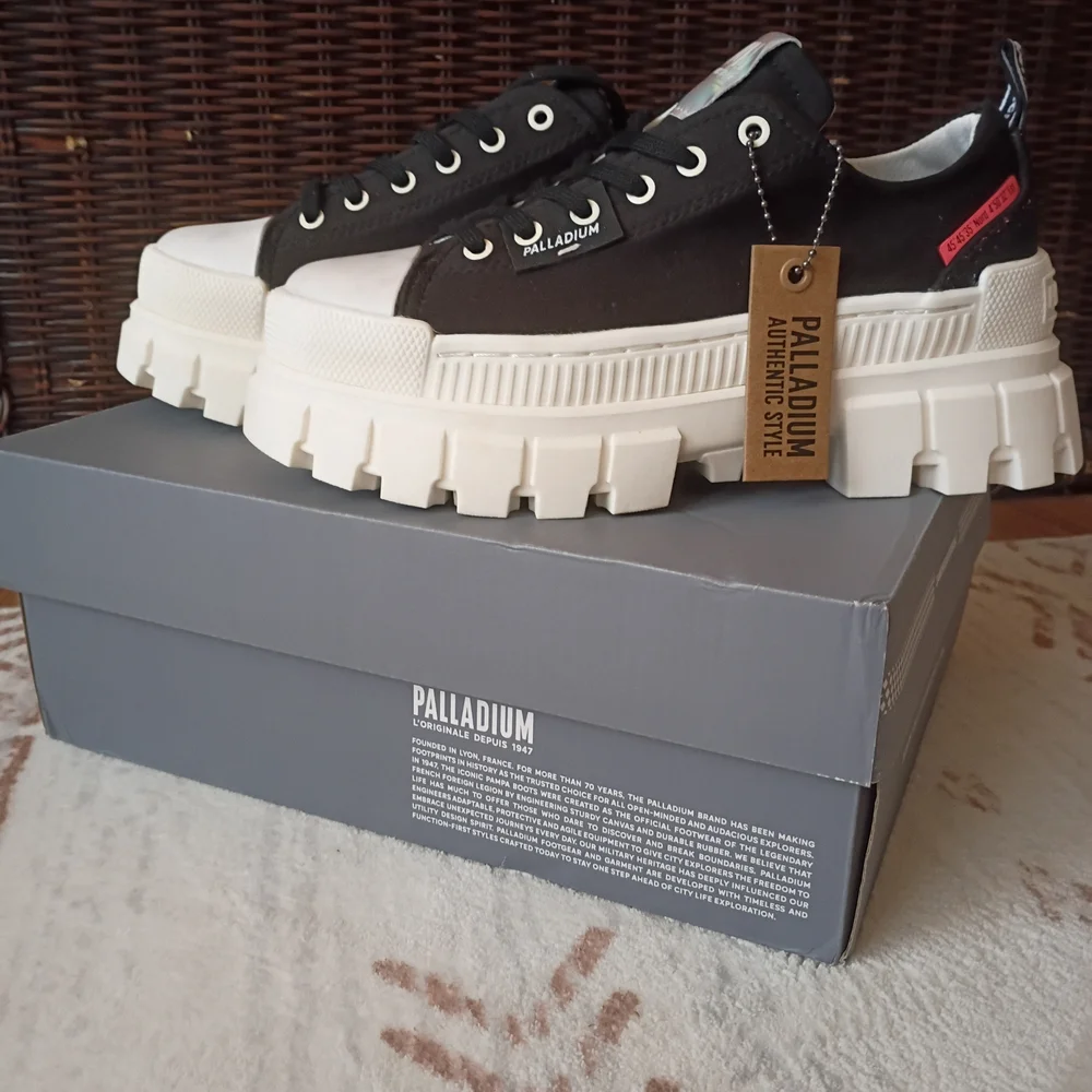 Palladium Black and White Platform Sneakers Women's Size 6